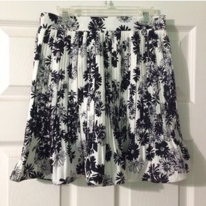 High waisted skirt