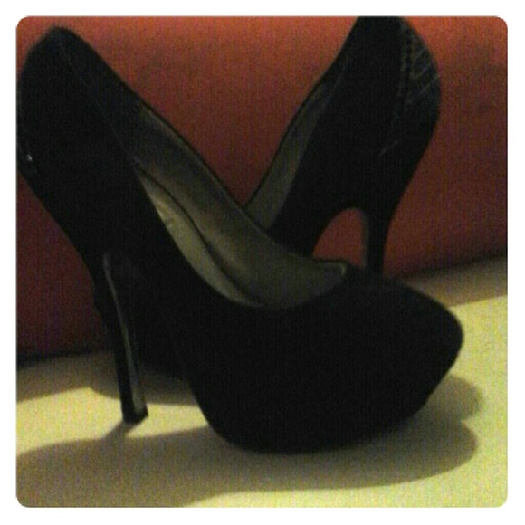 Black leather heels, super cute!!
