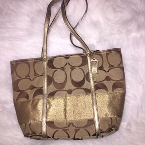 Coach shoulder bag
