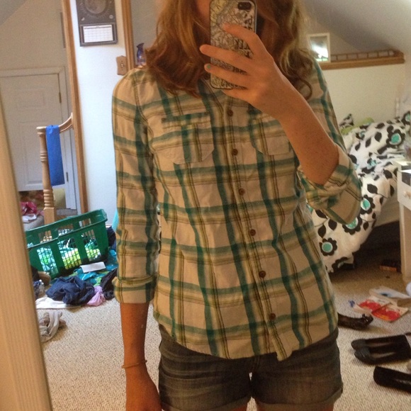 Aeropostale Plaid Long Sleeve Shirt