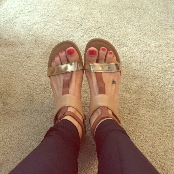 Franco Sarto strappy sandal flats