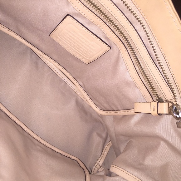 Additional pictures for Coach Purse listing