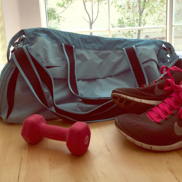 Nike Handbags - SALE 🎉 Nike Duffle Gym Bag