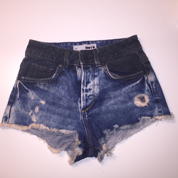 🔥Topshop High Waisted Shorts🔥