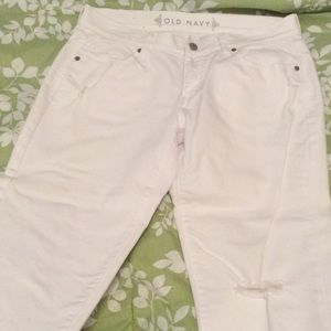 White Capri pants