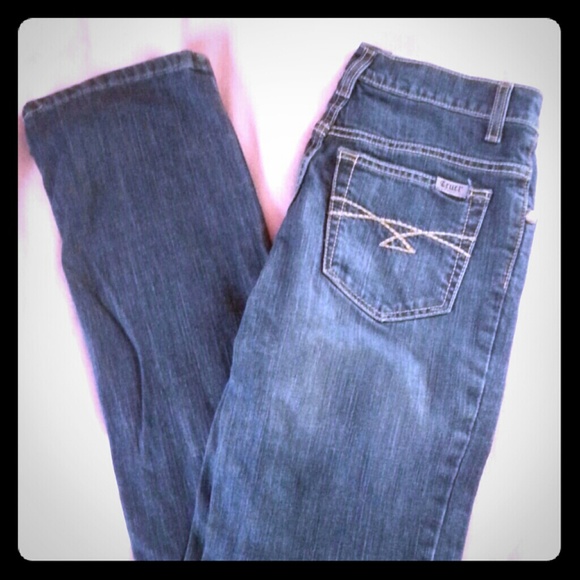 Never worn cruel girl "rachel" jeans. 1 long