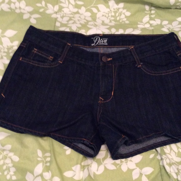 Denim shorty short