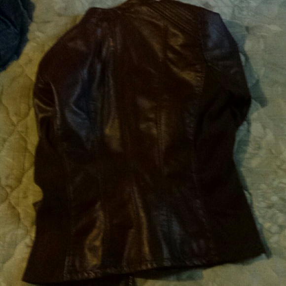 Leather jacket - Picture 2 of 2