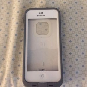 Phone case water proof!!