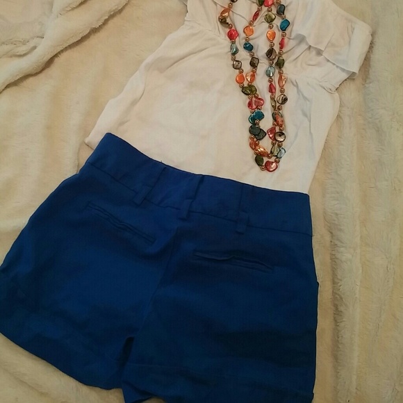 Blue statement shorts - Picture 3 of 3