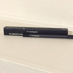 MAC Pro Longwear Eyeliner