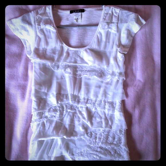 Xs white lace ruffle T