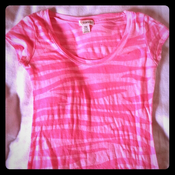 See through, pink zebra T - Picture 1 of 1