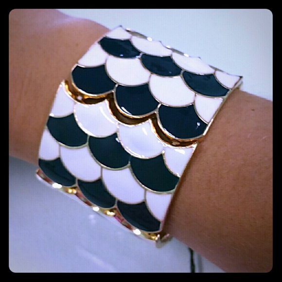 Navy Blue and white bracelet