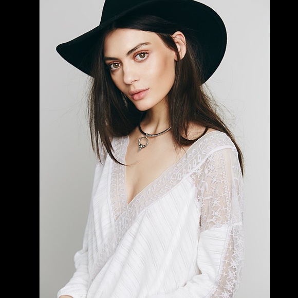 💜bundled Free People lace inset flowy top - Picture 4 of 4