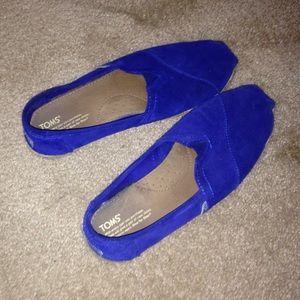 TOMS Deep Blue Suede Classics