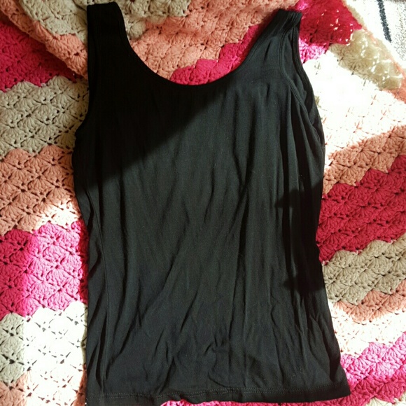 Backless black tank top