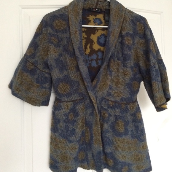 Great jacket top for over T-Shirt