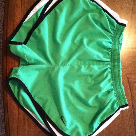 Nike Tempo shorts, Small