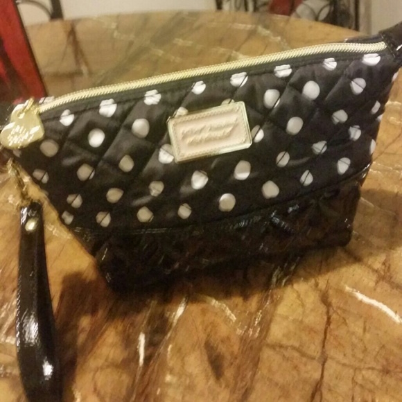NWOT Betsey Johnson Polka Dot Wristlet - Picture 3 of 4