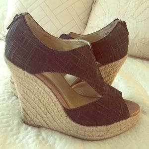 Seychelles wedges
