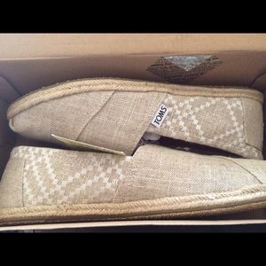 TOMS