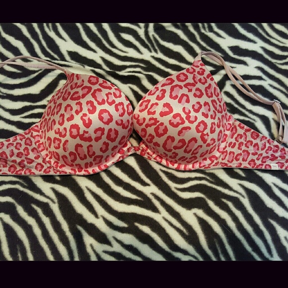 VS Pink 34D Push up bra