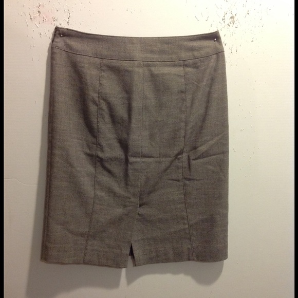 Ann Taylor Petite Skirt - Picture 2 of 2