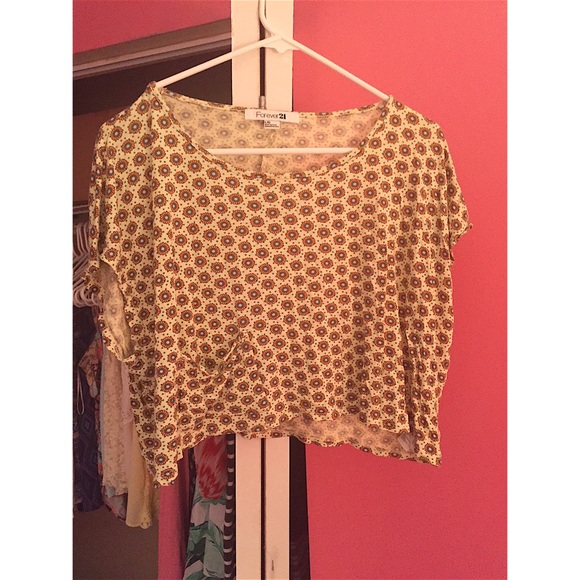 Forever 21 flowy crop top
