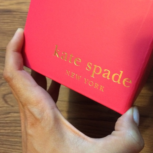 Kate Spade Box - Picture 2 of 4