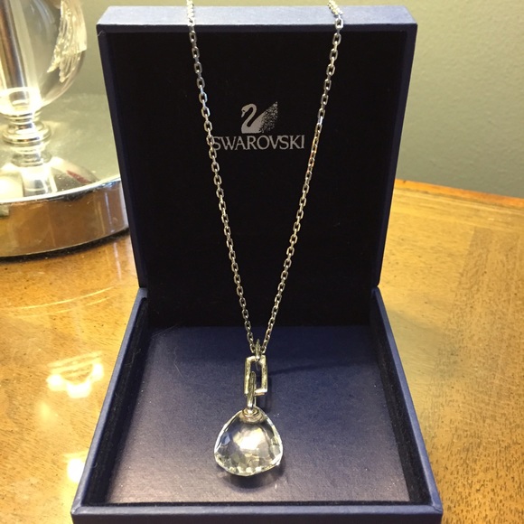 Swarovski Crystal Pendant Necklace Mini Parallele