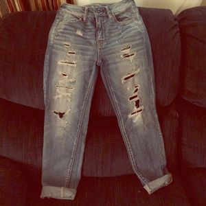 NWOT Distressed Jegging Crops
