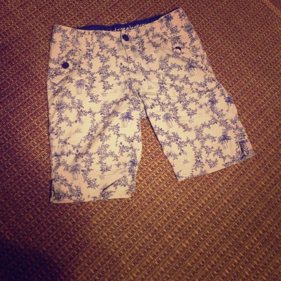 Kids patterned shorts