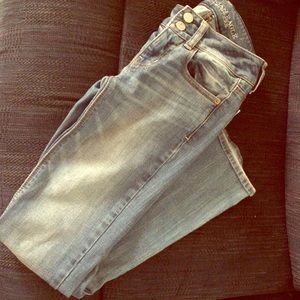 AE Artist Jeans