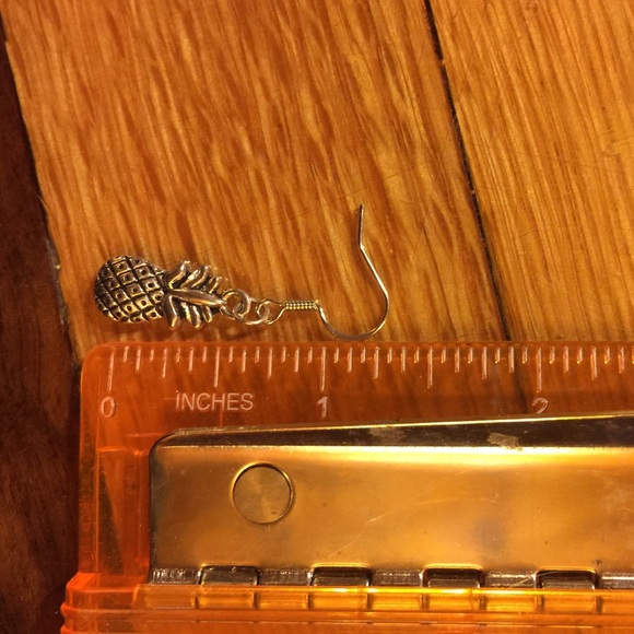 🍍Pineapple Earrings🍍 - Picture 2 of 4