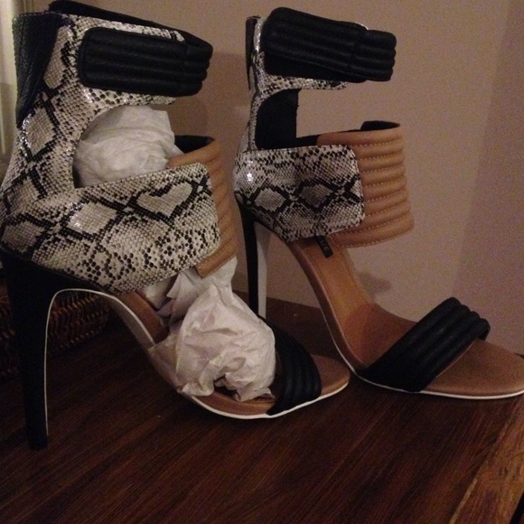 Rayna Heels by Izabella Rue