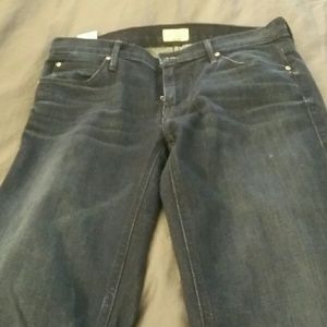 Brand new Mother jeans in dark wash size 26