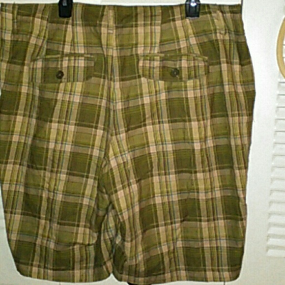 Plaid Bermuda shorts - Picture 2 of 2