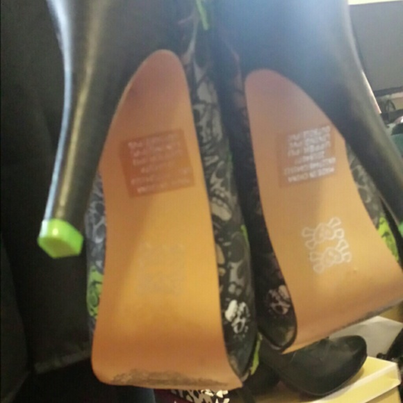 SOLD - Picture 4 of 4