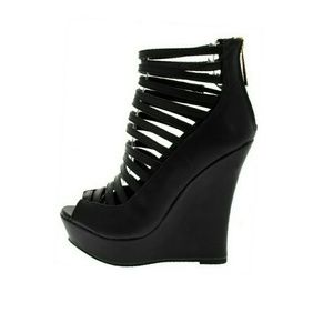 Black Wedge