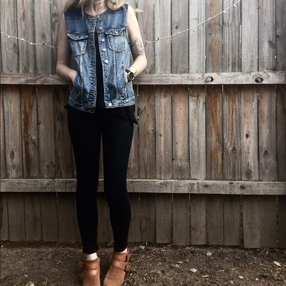 Denim vest - Picture 1 of 3
