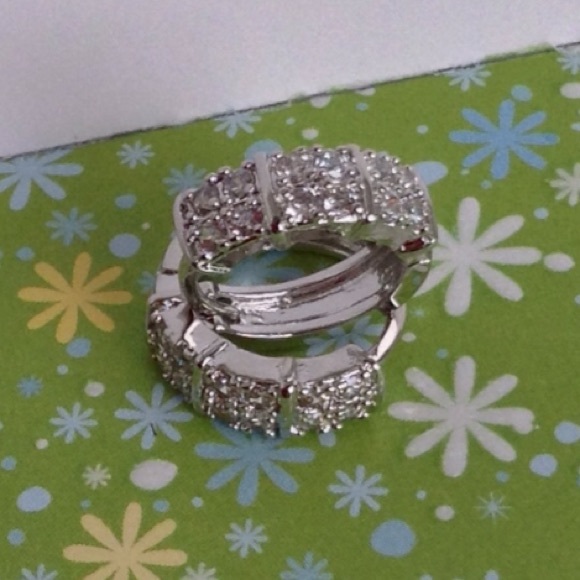 Jewelry - 🎀925 Silver Cubic Zirconia Paved Set Earrings🎀