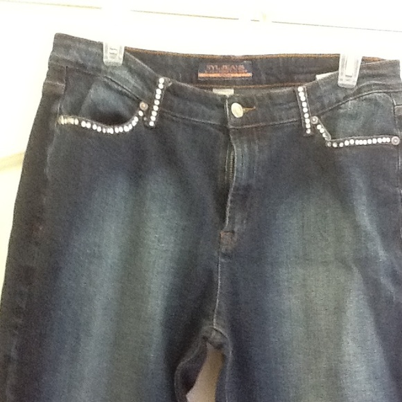 SOLD - Picture 3 of 4