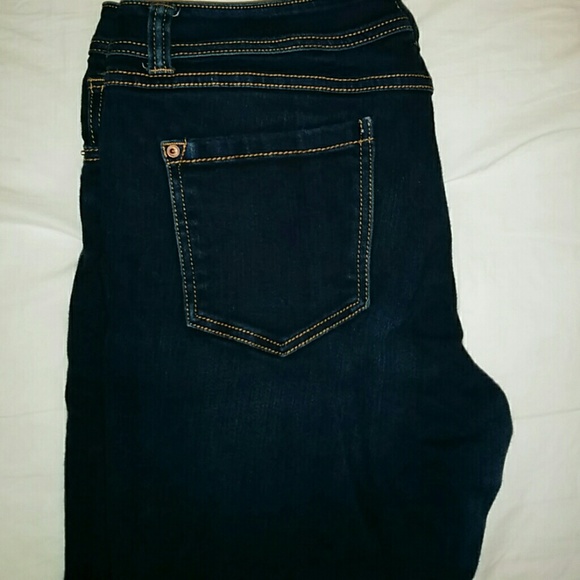 Jeans - Picture 1 of 3