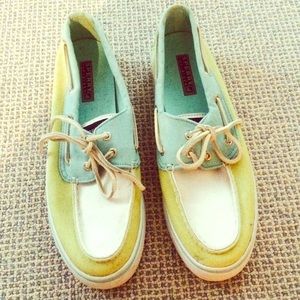 SPERRY TOPSIDERS NEVER WORN