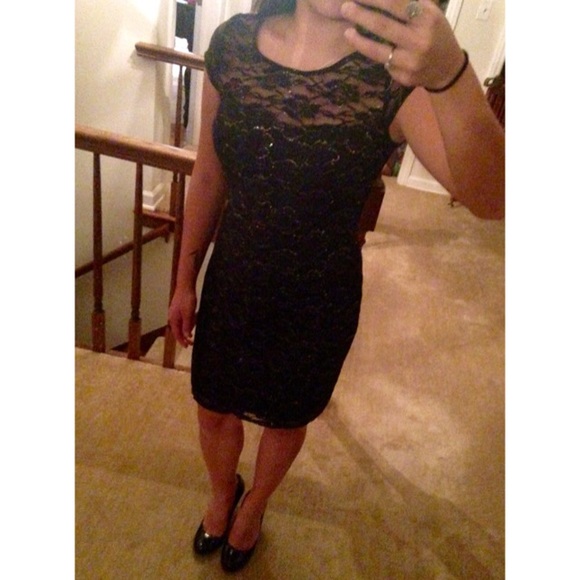 Black Lace Bodycon Dress (50% OFF)