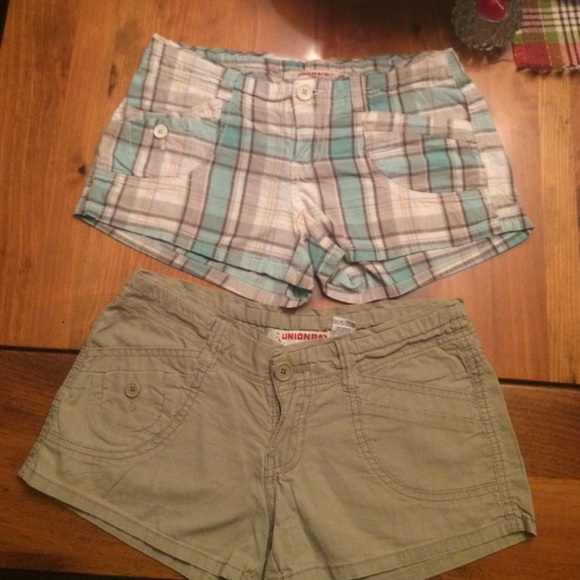 2 pairs of cotton shorts - Picture 2 of 3