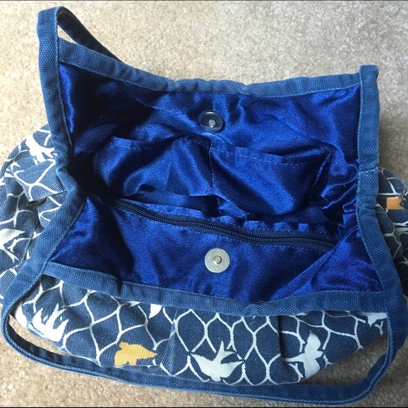 ✨Navy Patterned Shoulder Bag✨ - Picture 2 of 3