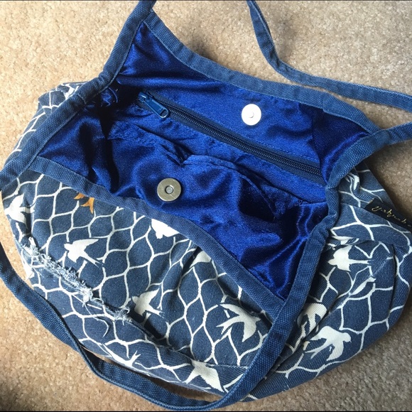 ✨Navy Patterned Shoulder Bag✨ - Picture 3 of 3