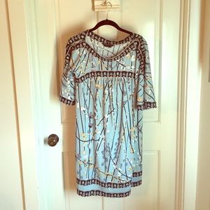 Bcbg lightweight quarter length sleeve dress